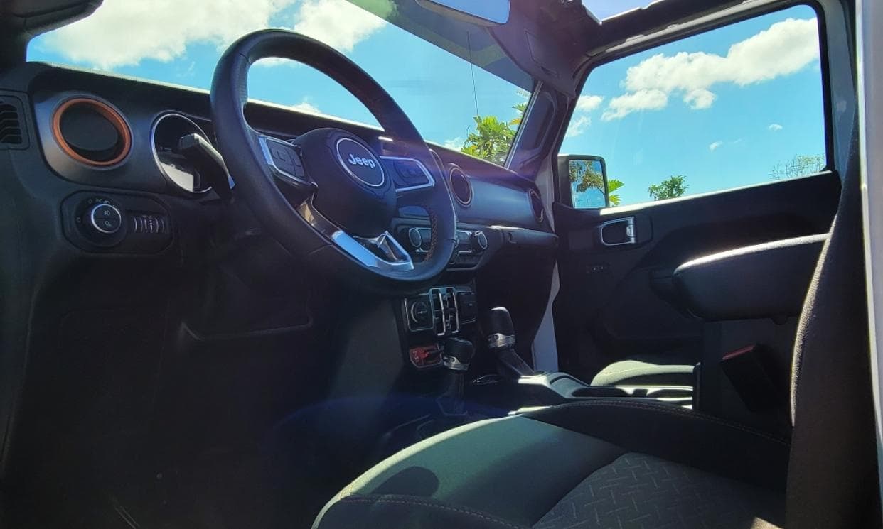 Car Image 15