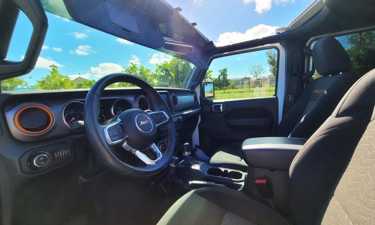 Car Image 17