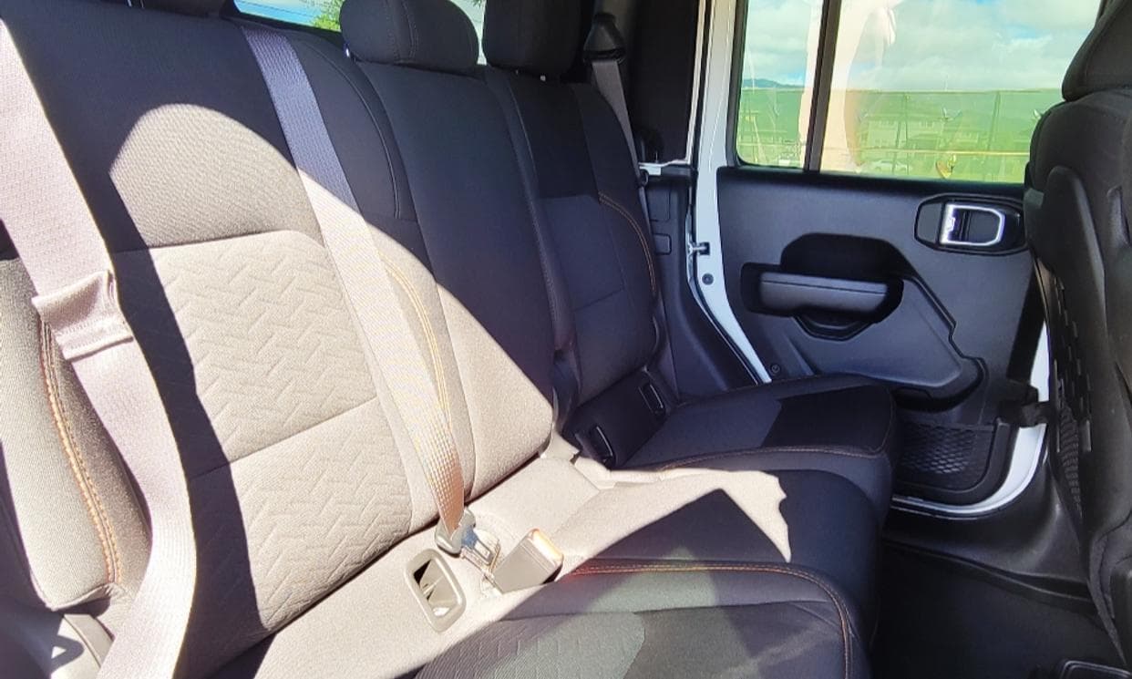 Car Image 18