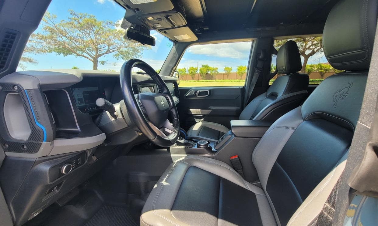 Car Image 9